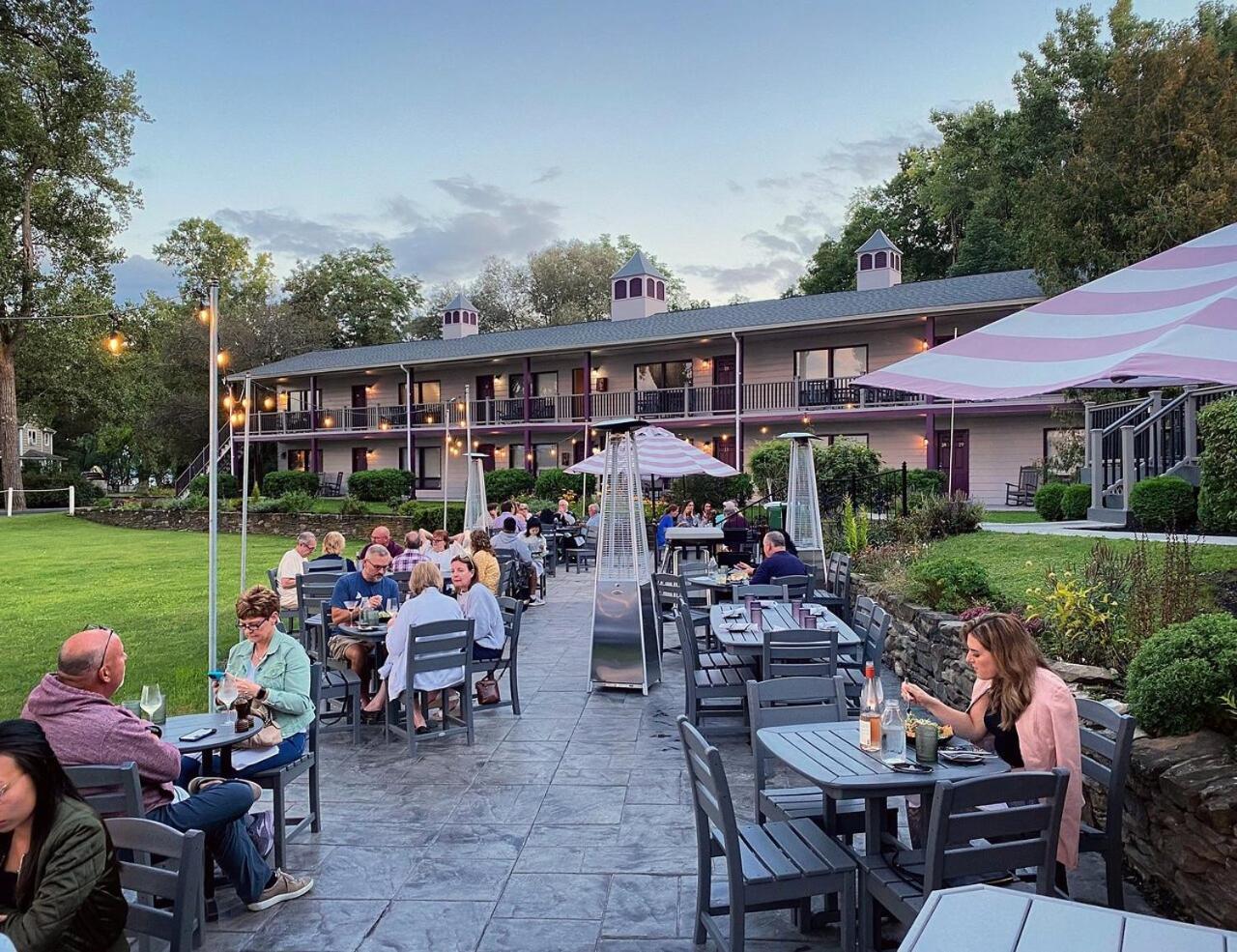 Plum Point Lodge Himrod Eksteriør billede
